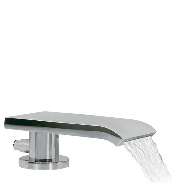 WYLEWKA KASKADA Z KORPUSEM